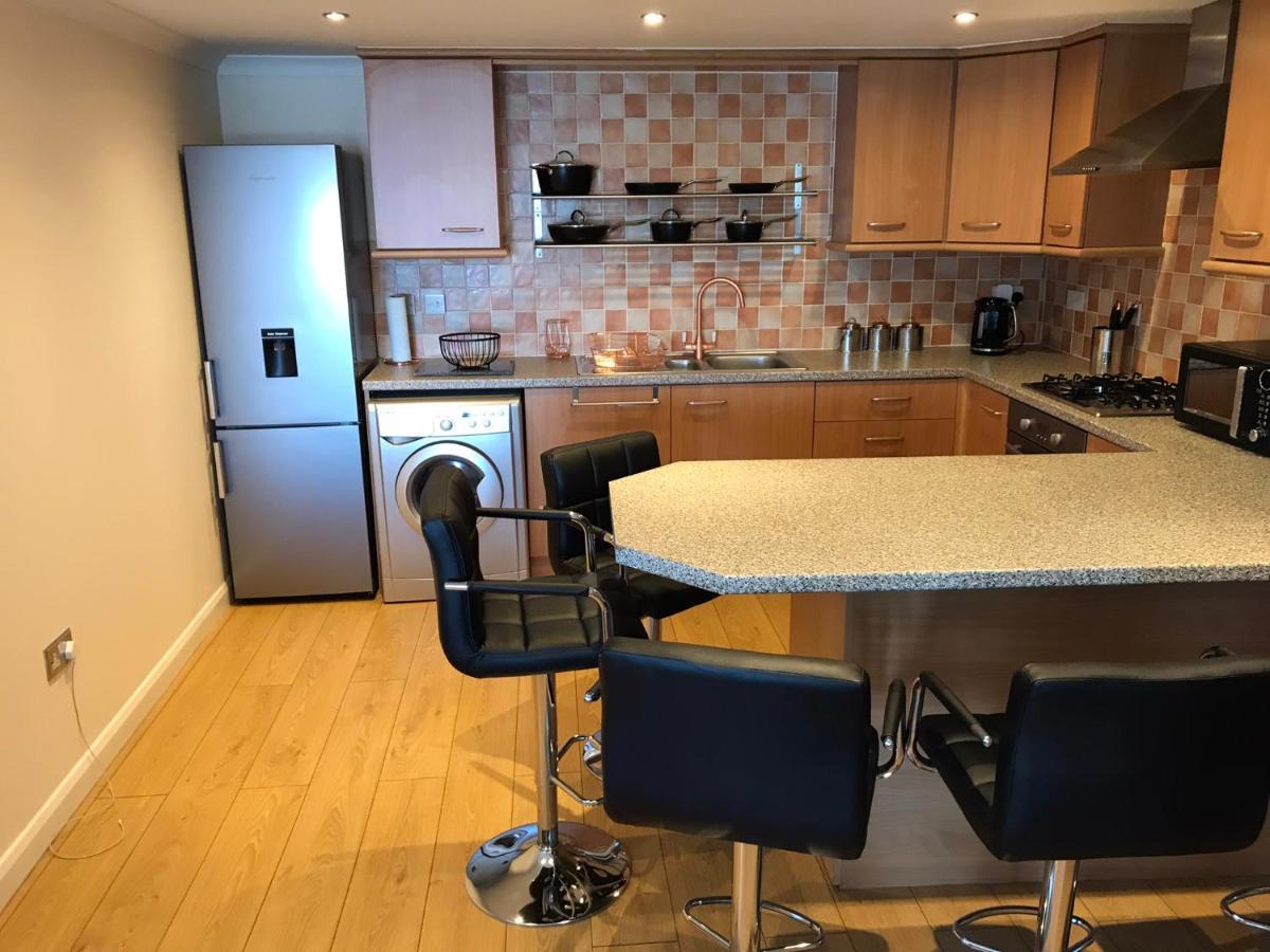 Beautiful 3-Bed Apartment In Gourock Exterior foto
